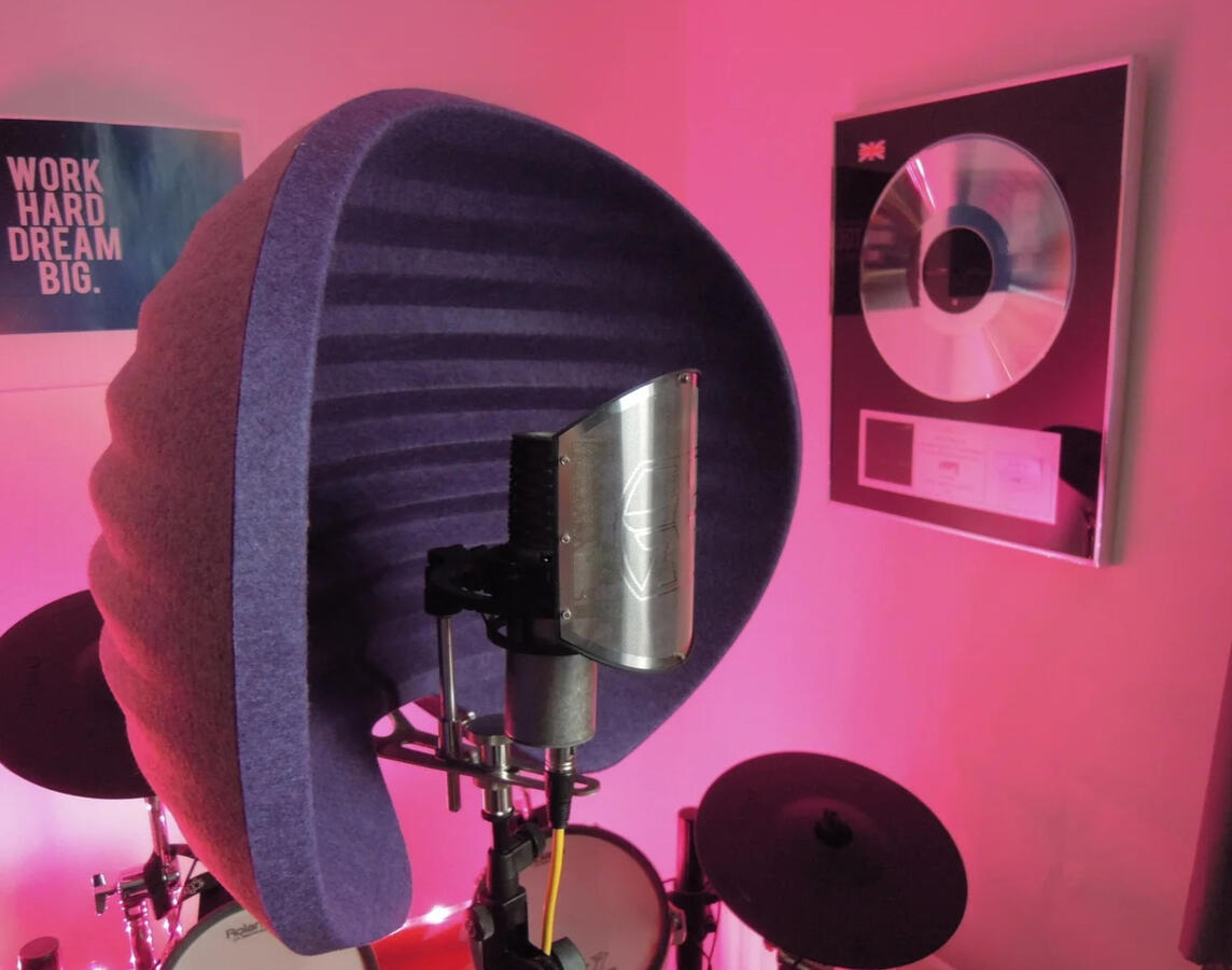 ASTON MICROPHONES ARTIST Bryan Wilson - Aston Microphones Artist