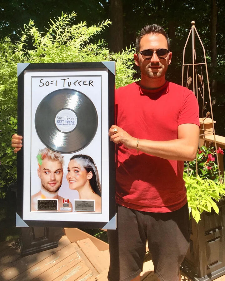 SOFI TUKKER - BEST FRIEND GOES GOLD & PLATINUM Sofi Tukker Best Friend goes Platinum & Gold - Bryan Wilson